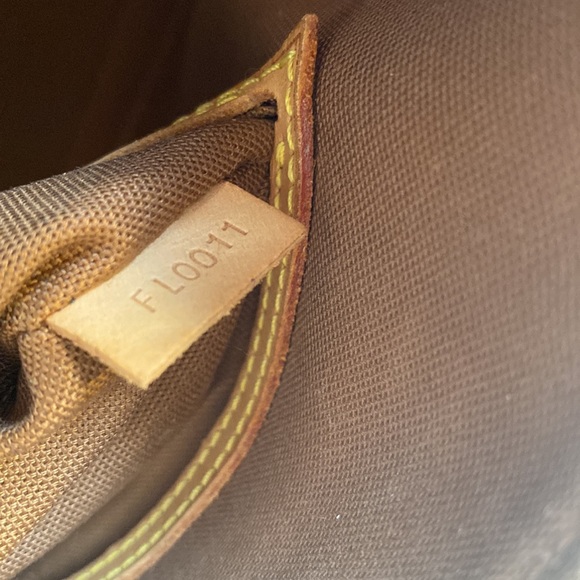 SOLD Authentic Louis Vuitton Alma Monogram pm Tote/ Shoulder bag - Picture 14 of 17